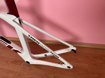 Gebrauchtes Trek Madone SLR 9 2021 Frameset 2021 Road & Gravel, Weiß — Bild 8 von 9