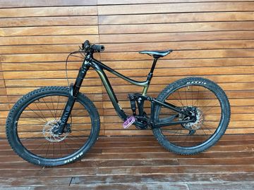 Used Giant Reign 29 2 2021 2021 Mountainbike, Green, 29 — image 3 of 4