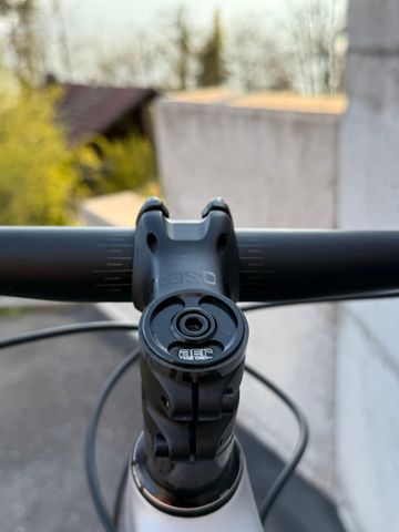 Brugt Santa Cruz BLUR X01 TR / Carbon CC 2024 2024 Mountainbike — billede 13 af 26