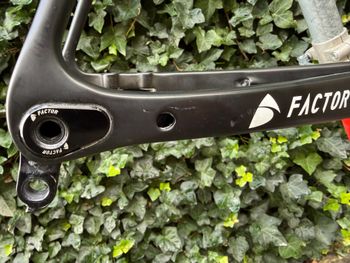 Used Factor O2 Disk Frameset - size 56 Frameset 2021 Road & Gravel, Black — image 13 of 15