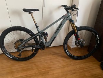 Käytetty Pivot SHUTTLE SL Pro X01 2023 2023 Mountainbike — kuva 2 / 4