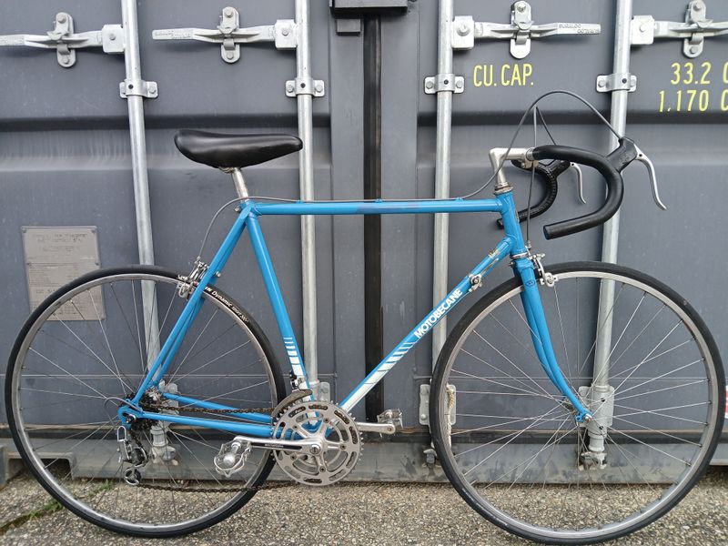 Used Motobecane road 1975 Road & Gravel, Blue — image 1 of 9