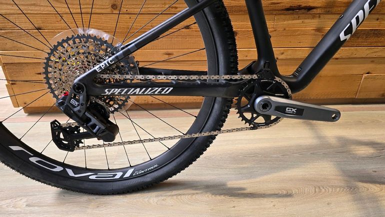 Specialized Epic World Cup Expert 2025 2025 Mountainbike usato, Nero — immagine 2 di 3