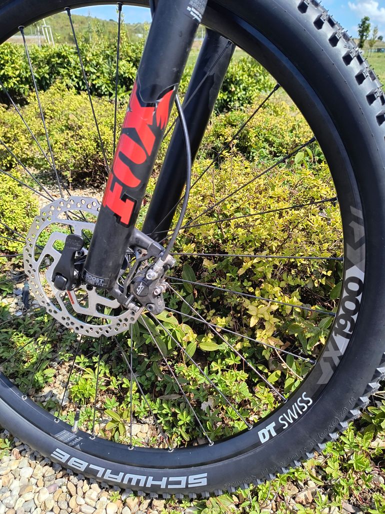 Focus Raven 2021 Mountainbike usato, Rosso — immagine 4 di 9
