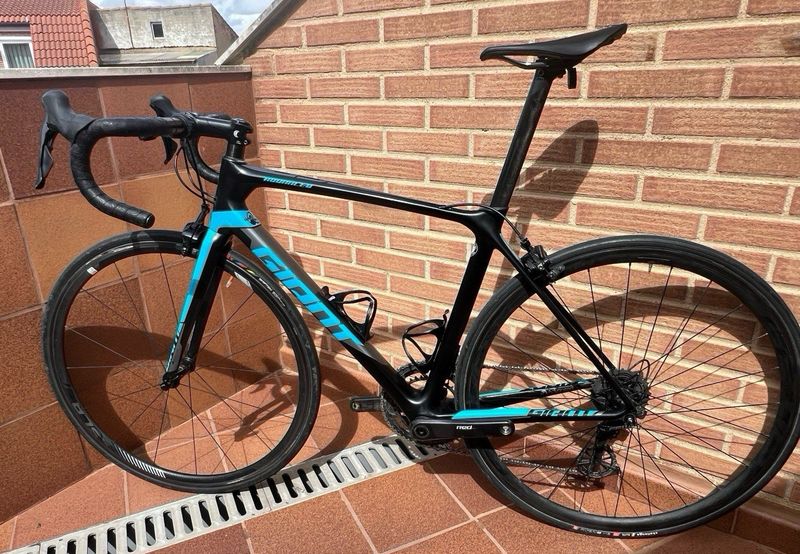 Używany GIANT TCR ADVANCED PRO 0 2018 2018 Road & Gravel