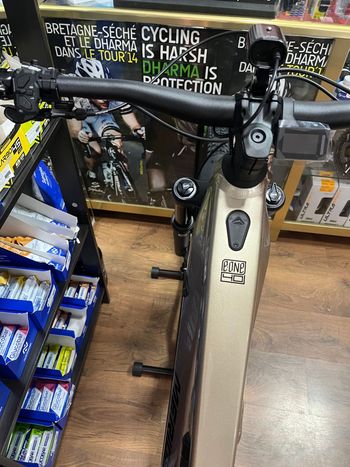 Used Merida eONE-FORTY 400 2025 2025 Mountainbike — image 7 of 9