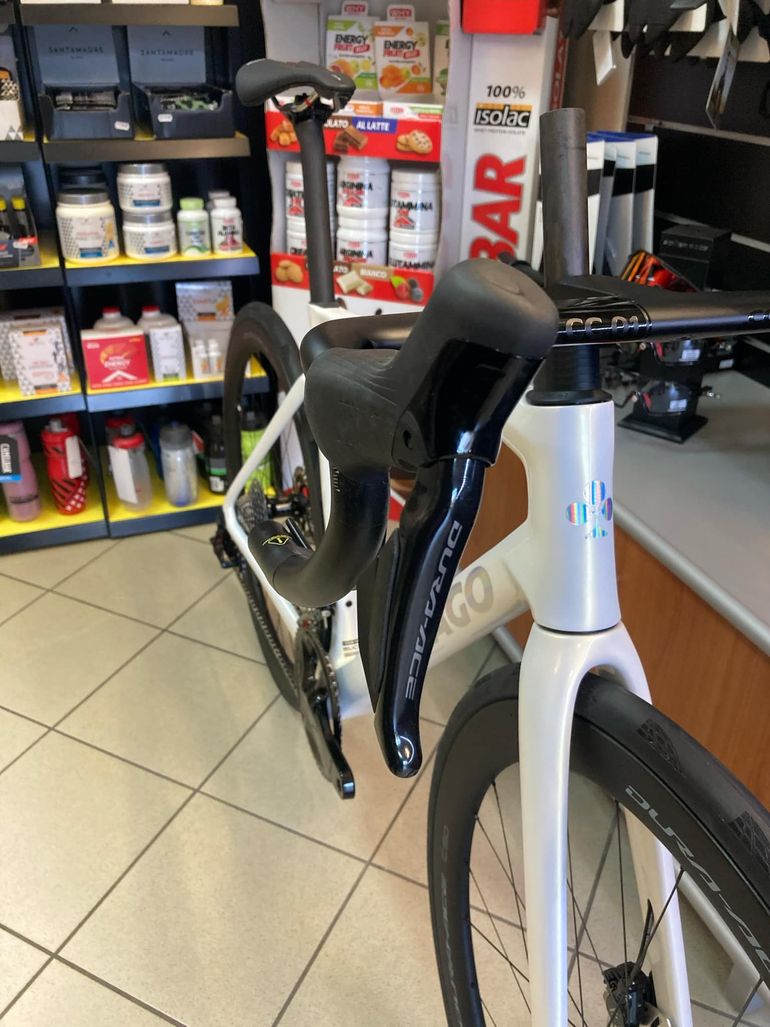 Used Colnago V4Rs Disc Shimano Dura Ace Di2 2024 Road & Gravel, White — image 6 of 9