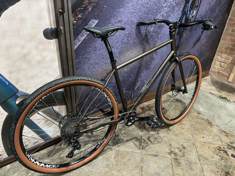 Used Specialized AWOL Elite 2015 2015 Road & Gravel — image 2 of 13