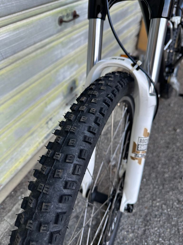 Used Kona TANUKI 2011 2011 Mountainbike, Black, 26 — image 8 of 8
