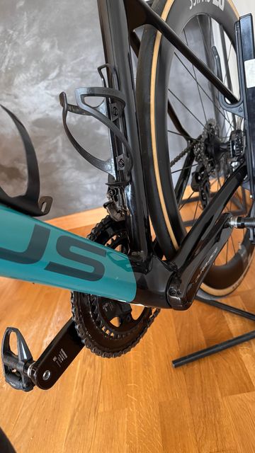 Brugt Focus IZALCO MAX 9.9 2022 2022 Road & Gravel — billede 6 af 8