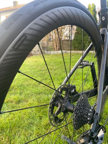 Tweedehands Scott Addict RC Pro 2024 Road & Gravel — afbeelding 5 van 10
