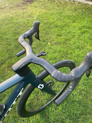 Tweedehands Scott Addict RC Pro 2024 Road & Gravel — afbeelding 3 van 10