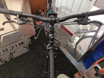 Used Giant Escape 2021 Road & Gravel, Black — image 2 of 4