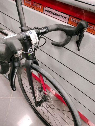 Colnago Ultegra 8050 Disco 2023 Road & Gravel usato, Nero — immagine 2 di 10