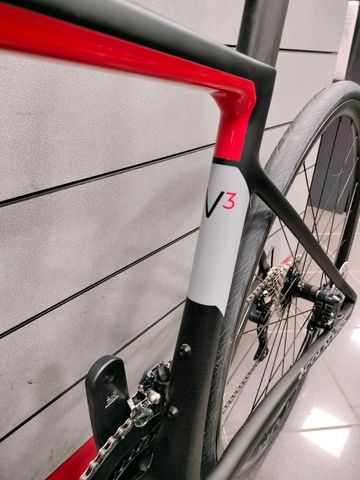 Colnago Ultegra 8050 Disco 2023 Road & Gravel usato, Nero — immagine 10 di 10