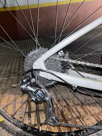 Used Giant Talon 2 2021 2021 Mountainbike, Light Gray, 27.5, 29 — image 2 of 7