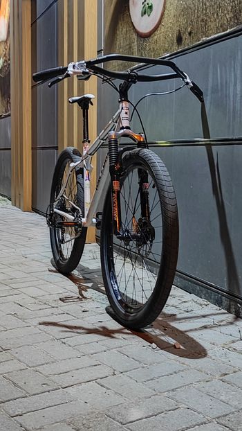 Used On-One Inbred 2015 Mountainbike, White — image 3 of 9