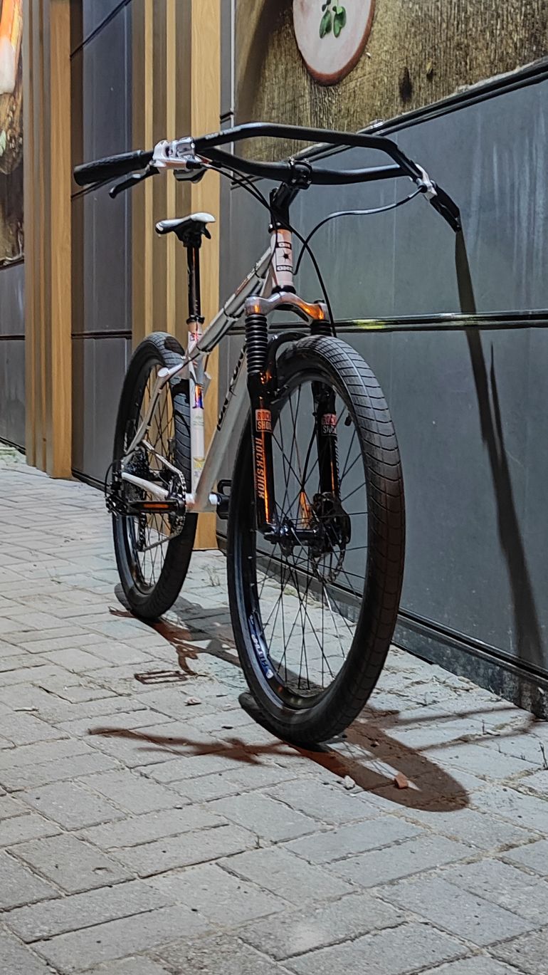 Used On-One Inbred 2015 Mountainbike, White — image 3 of 9