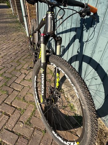 Used Corratec Revolution 2019 Mountainbike, Black — image 8 of 12