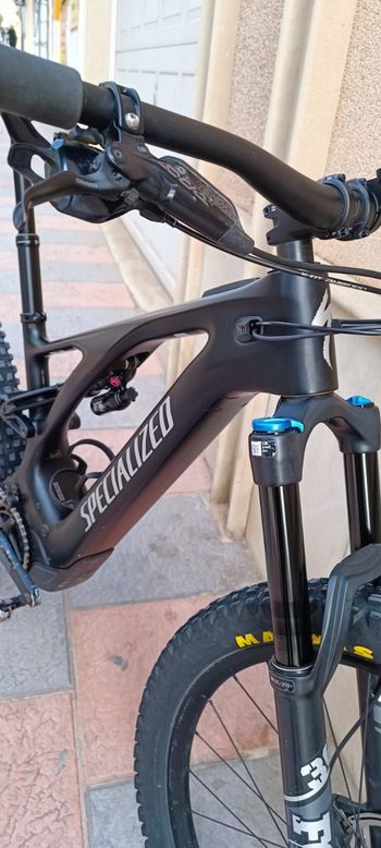 Used Specialized Turbo Levo Comp 2022 2022 Mountainbike, Black, 29, 27.5 — image 3 of 6
