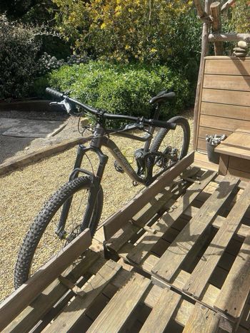 Used Lapierre ZESTY AM FIT 4.0 2020 2020 Mountainbike, Light Gray, 27.5, 29 — image 2 of 7