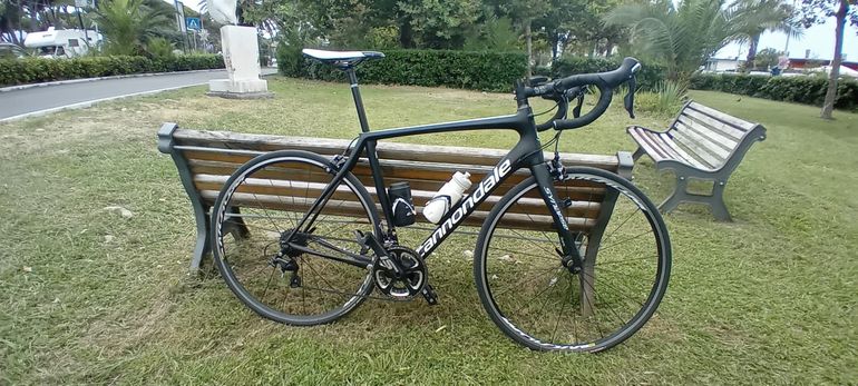 Used Cannondale Synapse Carbon 105 2017 2017 Road & Gravel, Black — image 2 of 3