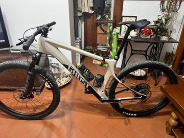 Ghost Lector SRAM X01 Eagle AXS 2024 Mountainbike d'occasion — image 3 sur 4