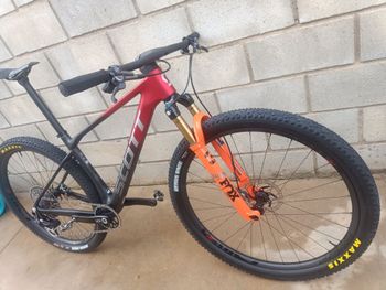 Used Scott Scale RC SL TR 2024 2024 Mountainbike, Red, 29 — image 2 of 3