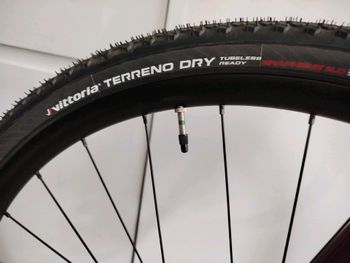 Used Felt BREED Advanced GRX 610 2024 2024 Road & Gravel, Light Gray — image 9 of 10