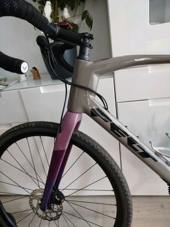 Used Felt BREED Advanced GRX 610 2024 2024 Road & Gravel, Light Gray — image 8 of 10