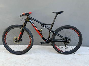 Used Specialized Men's S-Works Epic 2019 2019 Mountainbike, Black, 29 — image 6 of 11