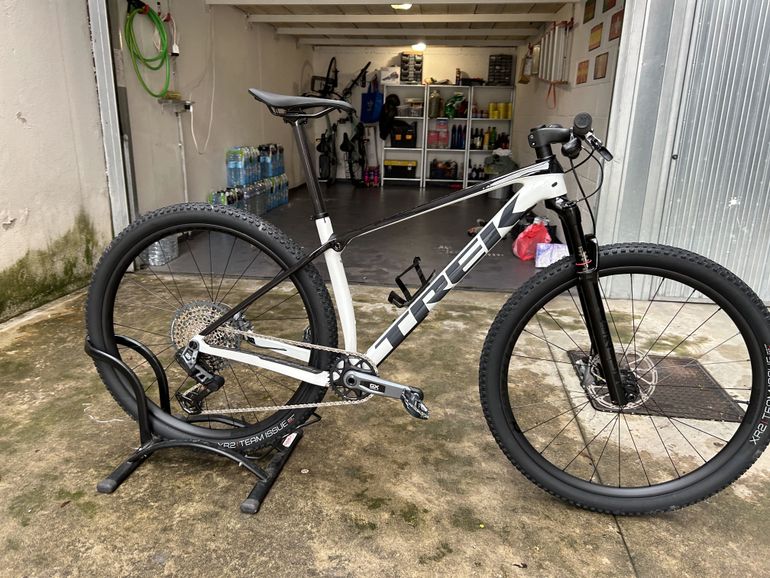 Used Trek Procaliber 9.7 2024 2024 Mountainbike, White, 29 — image 5 of 9