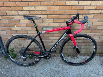 Used On-One Free Ranger SRAM Rival 1 2021 2021 Road & Gravel, Red — image 1 of 7