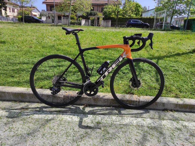 Brugt Trek Emonda SRAM Rival eTap AXS 2023 Road & Gravel — billede 2 af 7