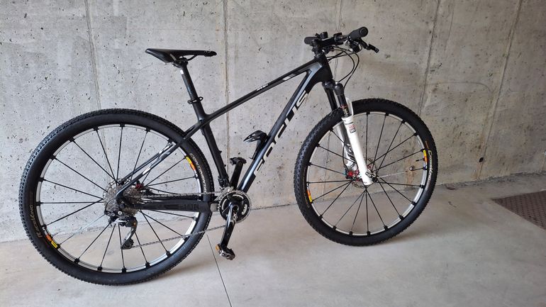 Used Focus Raven 2017 Mountainbike, Black — image 1 of 6