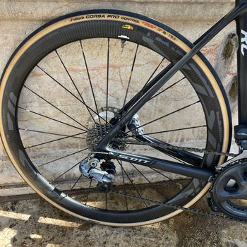 Scott Addict rc 15 2018 Road & Gravel usato, Nero — immagine 3 di 9