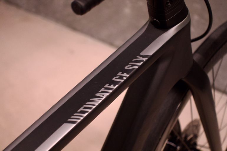Used Canyon Ultimate CF SLX Disc 8.0 Di2 2018 2018 Road & Gravel, Nero — image 6 of 7