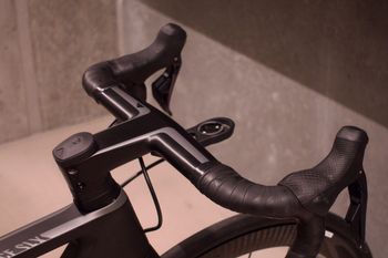 Used Canyon Ultimate CF SLX Disc 8.0 Di2 2018 2018 Road & Gravel, Nero — image 4 of 7