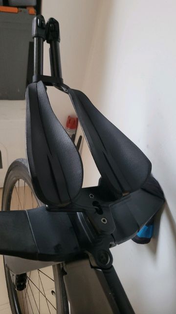Used specialized shiv disc 2022 Road & Gravel, Black — image 3 of 8