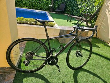 Tweedehands specialized aethos comp 2022 Road & Gravel