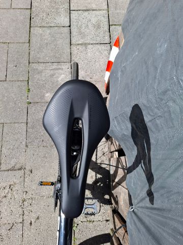 Focus Paralane Shimano Ultegra Di2 2021 Road & Gravel usato, Nero — immagine 4 di 7