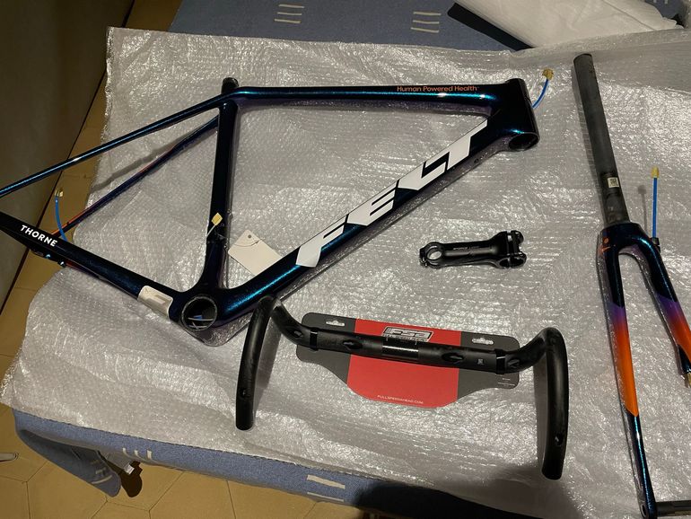 Używany Felt FR road race - Team Edition 2024 Road & Gravel — zdjęcie 6 z 6