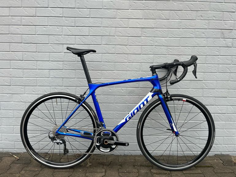 Used Giant TCR Advanced 2 2016 2016 Road & Gravel, Blue — image 1 of 12