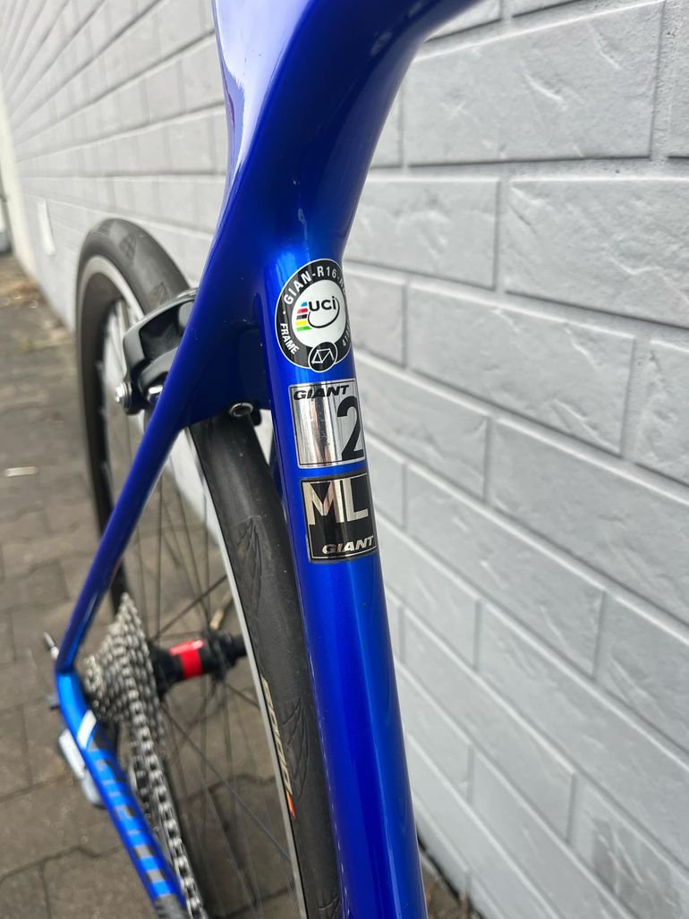 Used Giant TCR Advanced 2 2016 2016 Road & Gravel, Blue — image 5 of 12