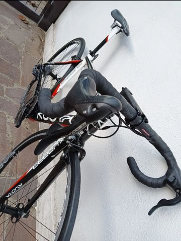 Gebrauchtes Kuota kuraro carbonio 2016 Road & Gravel, Schwarz — Bild 2 von 4