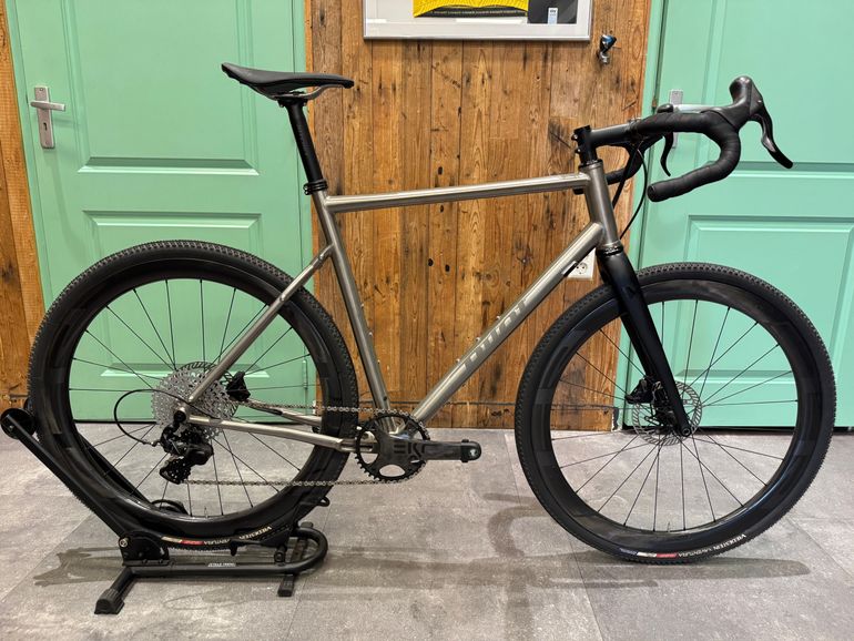 Pilot SCRAM Ekar 2024 Road & Gravel d'occasion — image 1 sur 3