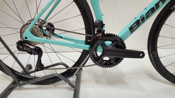 Used Bianchi Specialissima Shimano Ultegra Di2 2025 Road & Gravel, Green — image 2 of 3