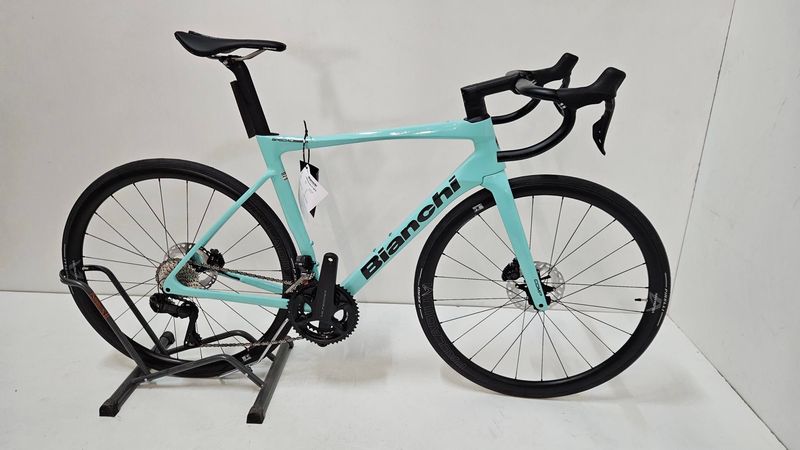 Used Bianchi Specialissima Shimano Ultegra Di2 2025 Road & Gravel
