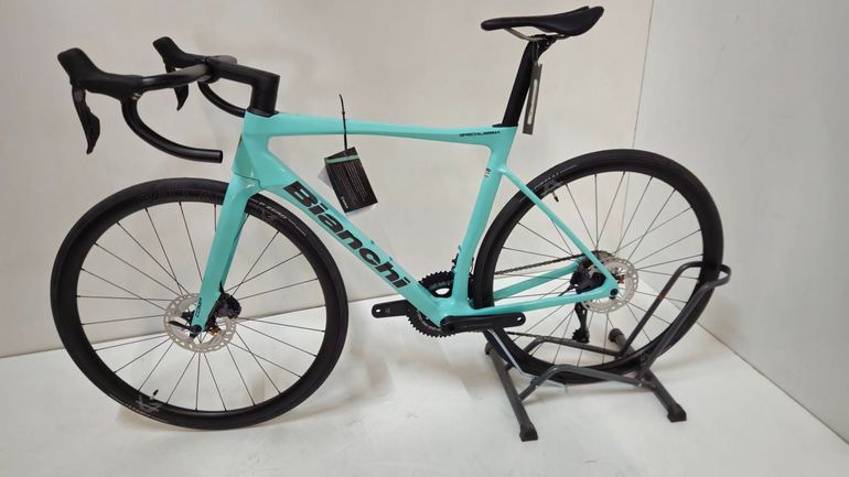 Used Bianchi Specialissima Shimano Ultegra Di2 2025 Road & Gravel, Green — image 3 of 3