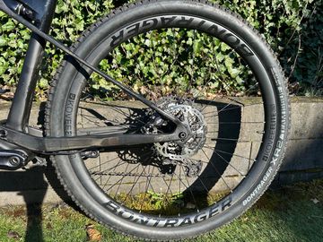 Used Trek Supercaliber 9.8 XT 2020 2020 Mountainbike, Black, 29 — image 4 of 7